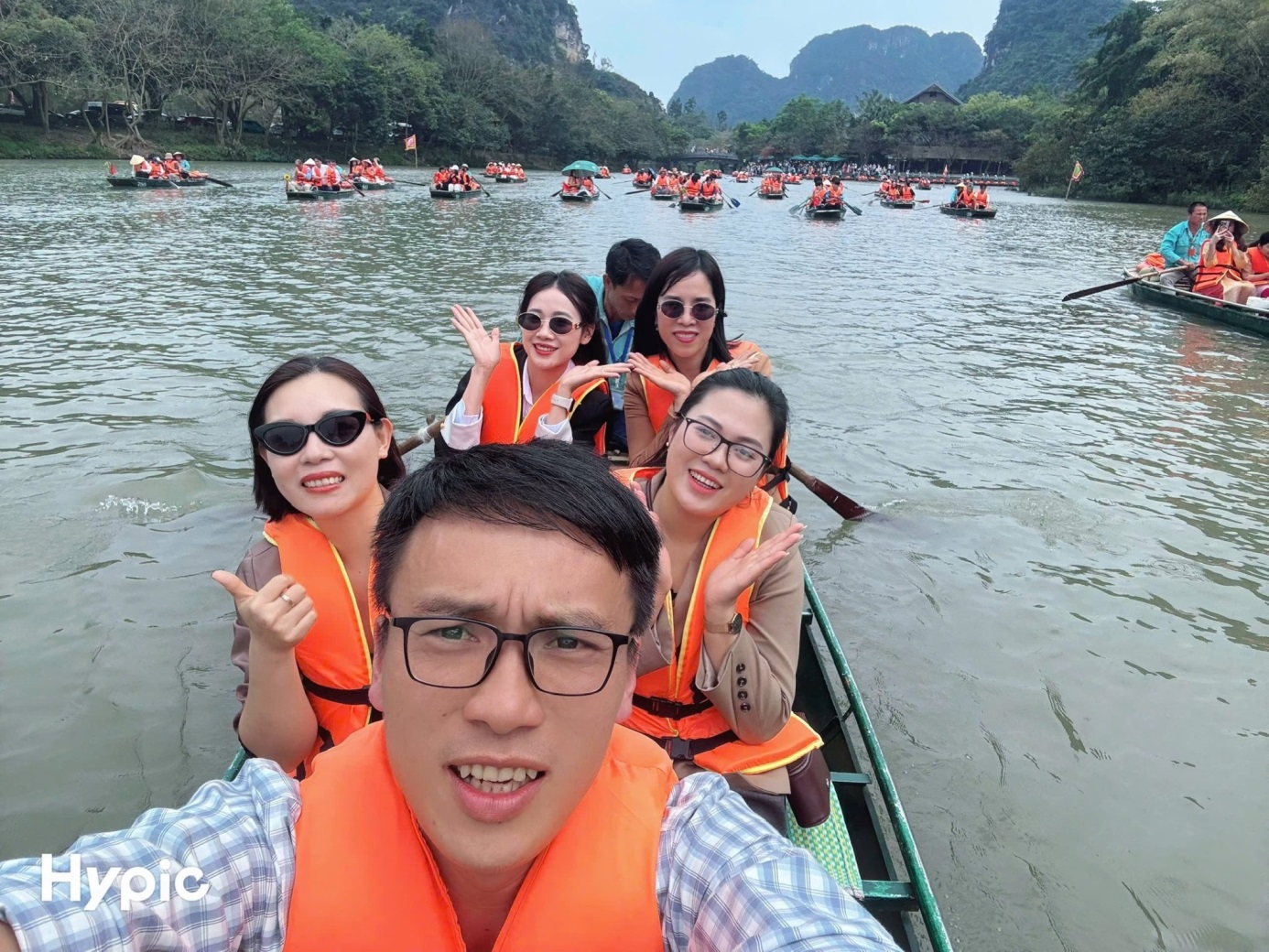 D:\Nam hoc 2025 - 2026\Tin tuc, Su kien\16 8-3-2026\z7601230357153_141163eae89d8c69e481dece7fd68ec5.jpg