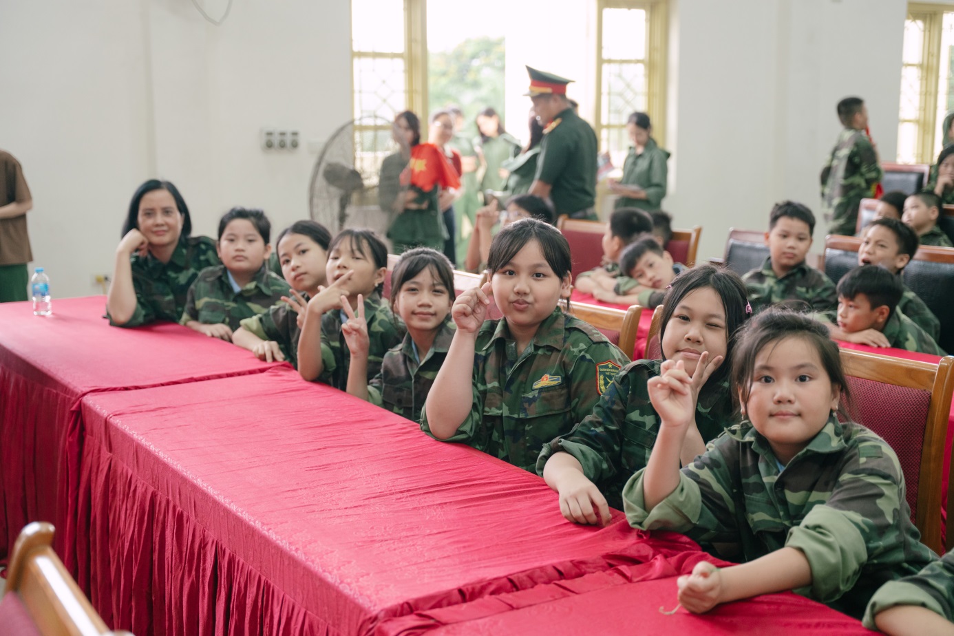 D:\Nam hoc 2024 - 2025\Chung em hoc lam chien si\Truyen thong\Dot 2\Ngay 10 (24.6.2025)\24.6 Chiến sỹ nhí\Up\TUN07292.jpg