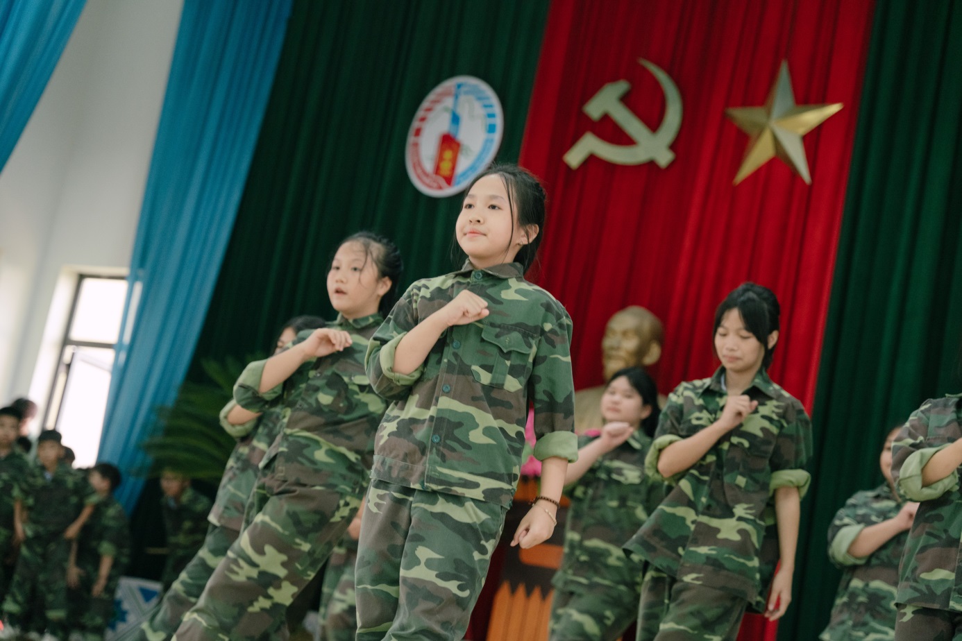 D:\Nam hoc 2024 - 2025\Chung em hoc lam chien si\Truyen thong\Dot 2\Ngay 10 (24.6.2025)\24.6 Chiến sỹ nhí\Up\TUN07396.jpg