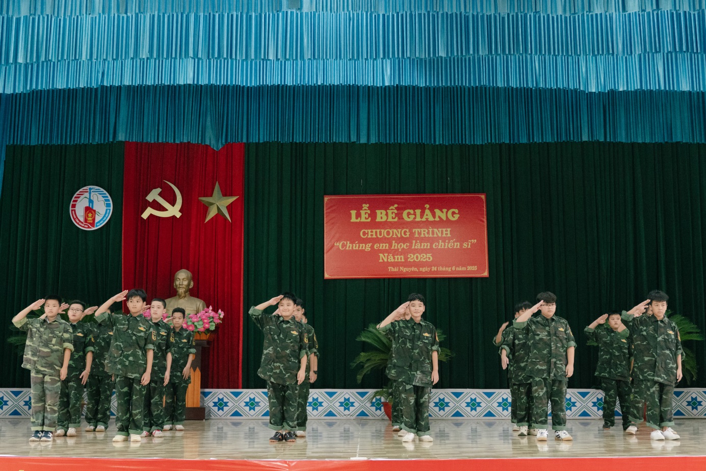 D:\Nam hoc 2024 - 2025\Chung em hoc lam chien si\Truyen thong\Dot 2\Ngay 10 (24.6.2025)\24.6 Chiến sỹ nhí\Up\TUN07414.jpg