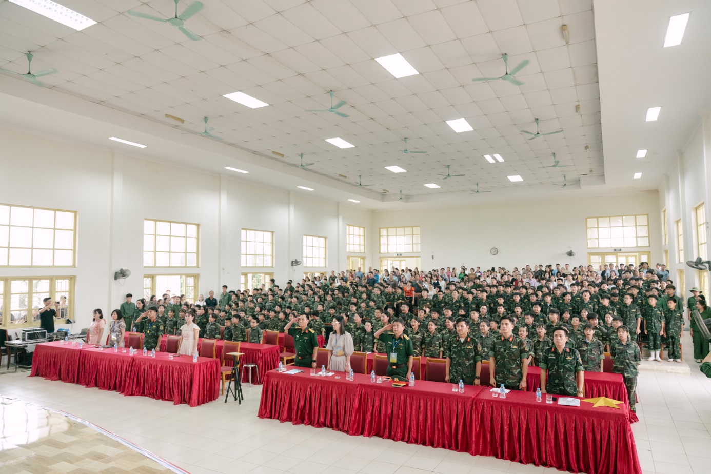 D:\Nam hoc 2024 - 2025\Chung em hoc lam chien si\Truyen thong\Dot 2\Ngay 10 (24.6.2025)\24.6 Chiến sỹ nhí\Up\TUN07585.jpg