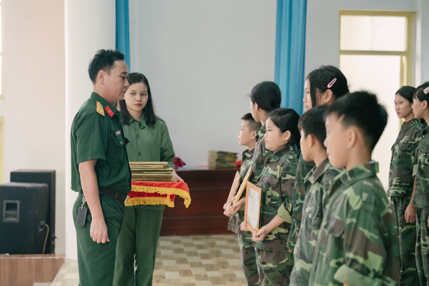D:\Nam hoc 2024 - 2025\Chung em hoc lam chien si\Truyen thong\Dot 2\Ngay 10 (24.6.2025)\24.6 Chiến sỹ nhí\Up\TUN07620.jpg