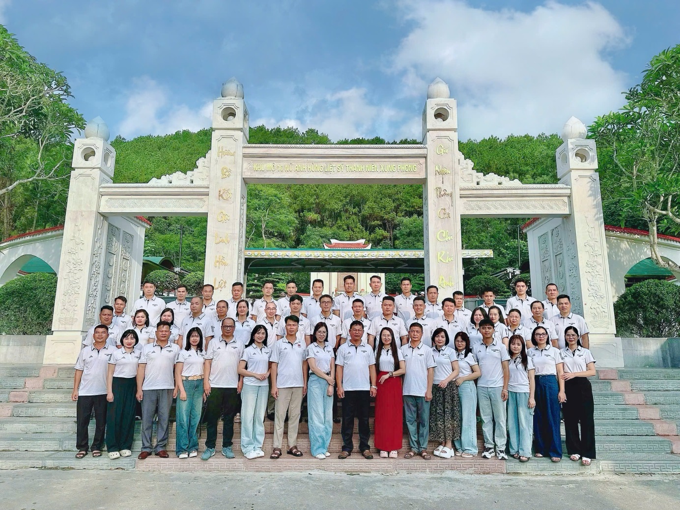 D:\Nam hoc 2025 - 2026\Tin tuc, Su kien\26 Hoat dong ve nguon, tham quan, nghi duong\1787039163142_7150951113507126171_7150951113507126171_3cb385fbfc25eac7e5a245181f8cd3a9.jpg